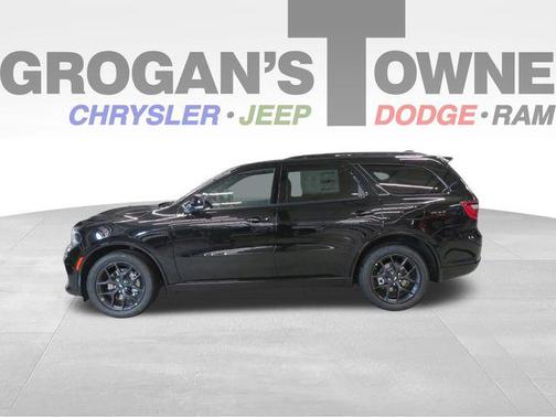 DB Black Crystal Clearcoat 2026 Dodge Durango GT Plus