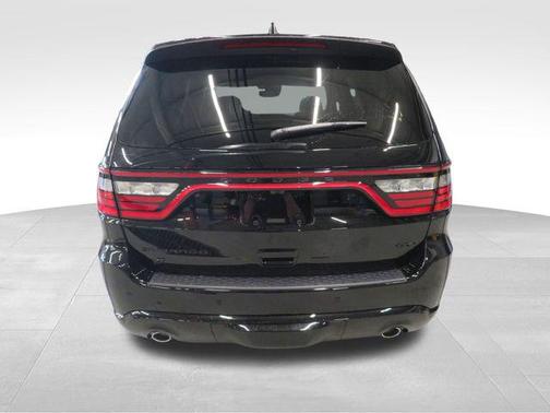 DB Black Crystal Clearcoat 2026 Dodge Durango GT Plus