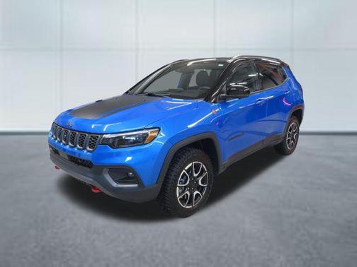 Hydro Blue Pearlcoat 2024 Jeep Compass Trailhawk