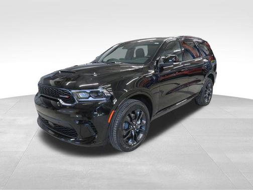 DB Black Crystal Clearcoat 2026 Dodge Durango GT Plus