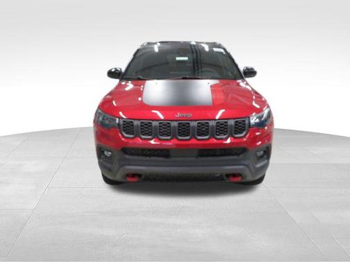 Red Hot Pearlcoat 2026 Jeep Compass Trailhawk