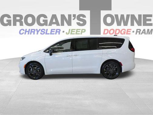 2026 Chrysler Pacifica L