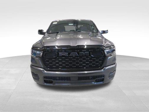 Granite Crystal Metallic Clearcoat 2026 RAM 1500 Big Horn/Lone Star