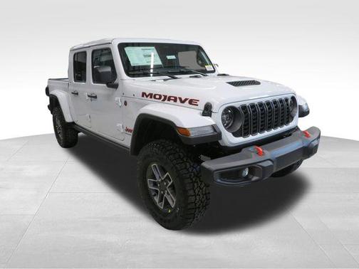 Bright White Clearcoat 2026 Jeep Gladiator Mojave