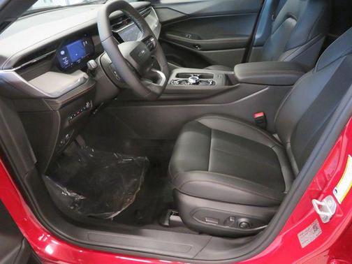Red Hot Pearlcoat 2026 Jeep Cherokee Limited