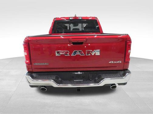 Molten Red Pearlcoat 2027 RAM 1500 Big Horn/Lone Star