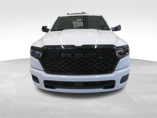 Bright White Clearcoat 2026 RAM 1500 Big Horn/Lone Star