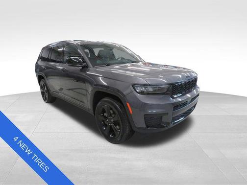Baltic Gray Metallic Clearcoat 2022 Jeep Grand Cherokee L Altitude