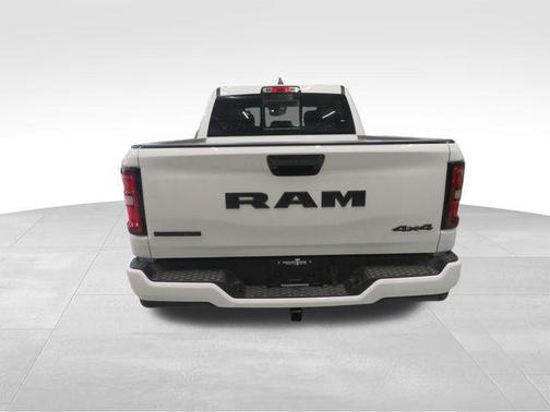 Bright White Clearcoat 2026 RAM 1500 Big Horn/Lone Star