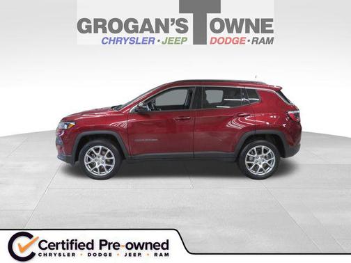 2022 Jeep Compass Latitude Lux