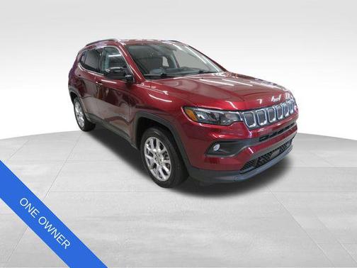 2022 Jeep Compass Latitude Lux