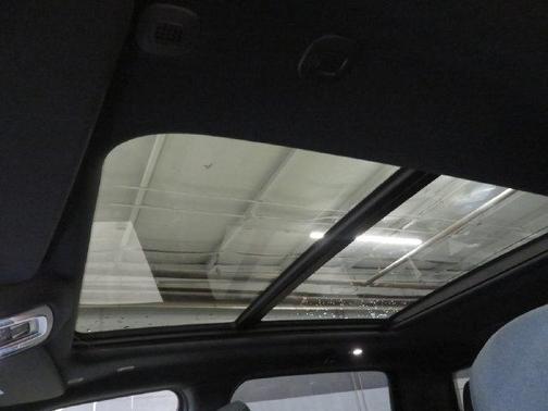 Granite Crystal Metallic Clearcoat 2027 RAM 1500 Big Horn/Lone Star