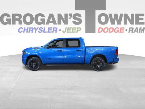 Hydro Blue Pearlcoat 2026 RAM 1500 Big Horn/Lone Star