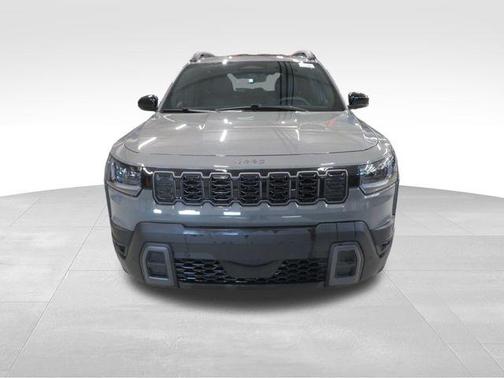 Sting-Gray Clearcoat 2026 Jeep Cherokee Overland