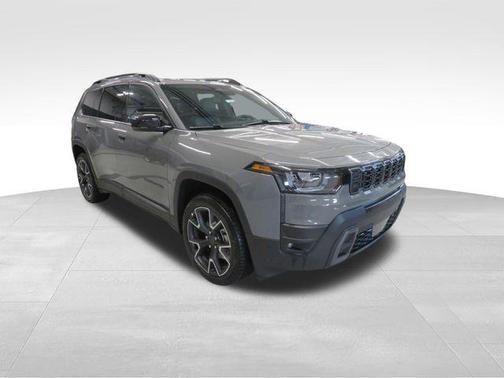 Sting-Gray Clearcoat 2026 Jeep Cherokee Overland
