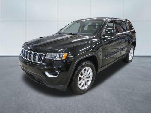 2022 Jeep Grand Cherokee Laredo