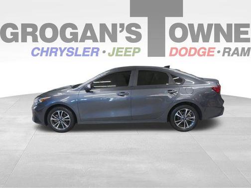 Gravity Gray 2023 Kia Forte LXS