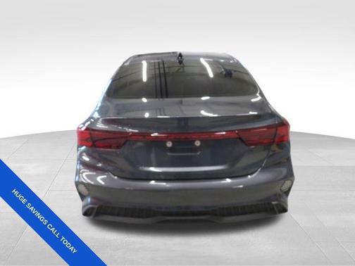 Gravity Gray 2023 Kia Forte LXS