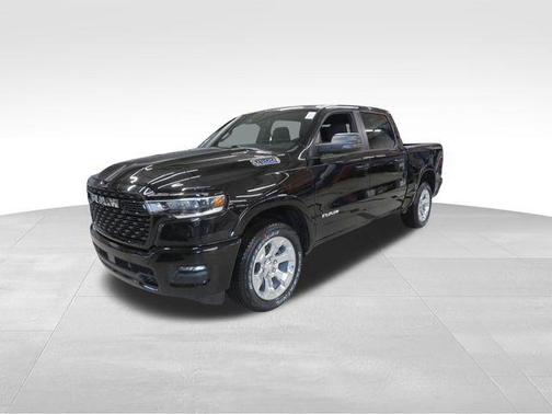 Diamond Black Crystal Pearlcoat 2026 RAM 1500 Big Horn/Lone Star