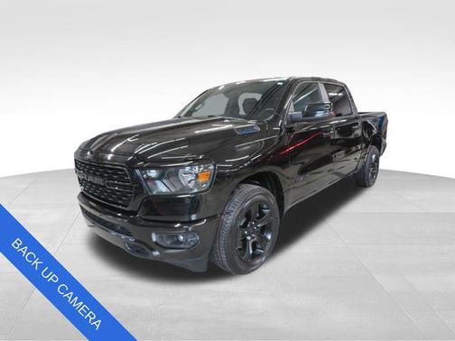 Diamond Black Crystal Pearlcoat 2023 RAM 1500 Big Horn/Lone Star