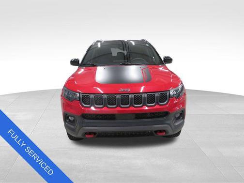 Redline Pearlcoat 2023 Jeep Compass Trailhawk