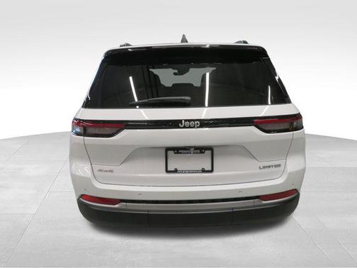 Bright White Clearcoat 2026 Jeep Grand Cherokee Limited