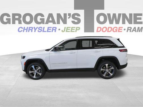 Bright White Clearcoat 2026 Jeep Grand Cherokee Limited