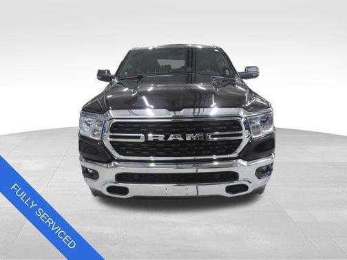 Diamond Black Crystal Pearlcoat 2024 RAM 1500 Big Horn/Lone Star