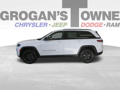 2026 Jeep Grand Cherokee Altitude