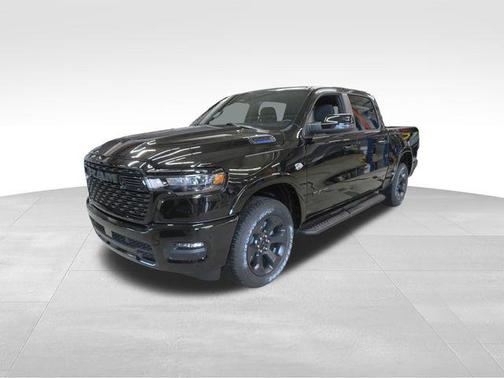 Diamond Black Crystal Pearlcoat 2026 RAM 1500 Big Horn/Lone Star