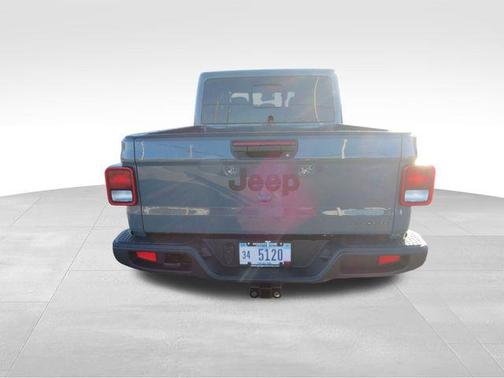 2025 Jeep Gladiator High Tide