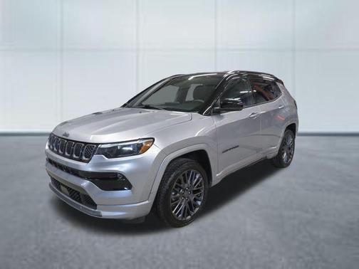 Billet Silver Metallic Clearcoat 2023 Jeep Compass High Altitude