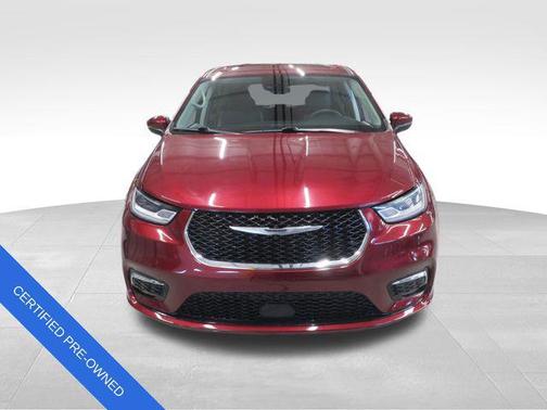 Velvet Red Pearlcoat 2023 Chrysler Pacifica Touring L
