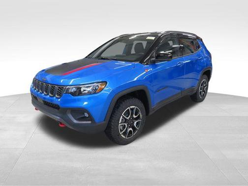Hydro Blue Pearlcoat 2026 Jeep Compass Trailhawk