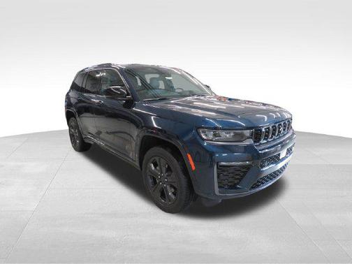 Fathom Blue Pearlcoat 2027 Jeep Grand Cherokee Limited
