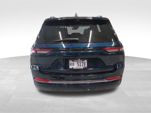 Fathom Blue Pearlcoat 2027 Jeep Grand Cherokee Limited