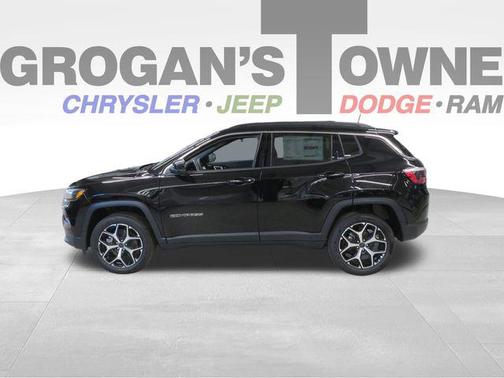 Diamond Black Crystal Pearlcoat 2026 Jeep Compass Limited