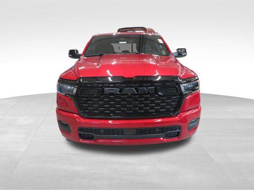 Molten Red Pearlcoat 2026 RAM 1500 Big Horn/Lone Star