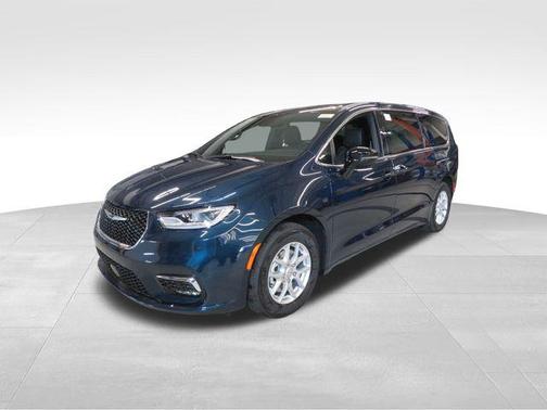 2025 Chrysler Pacifica L