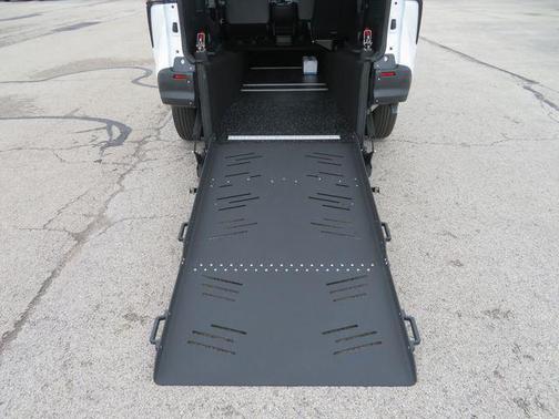 2025 Toyota Sienna LE