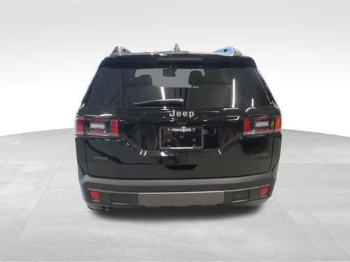 Diamond Black Crystal Pearlcoat 2026 Jeep Cherokee Limited