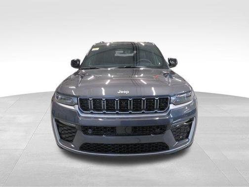 Baltic Gray Metallic Clearcoat 2026 Jeep Grand Cherokee L Summit