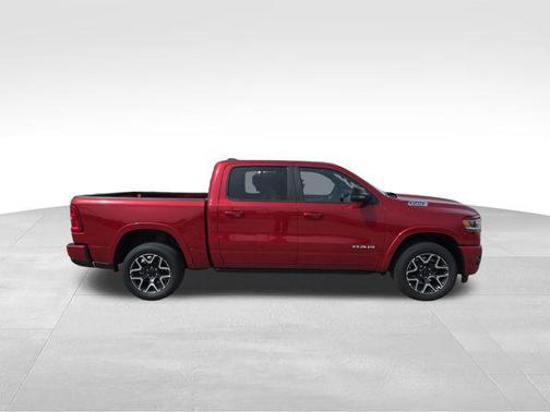 Molten Red Pearlcoat 2026 RAM 1500 Laramie