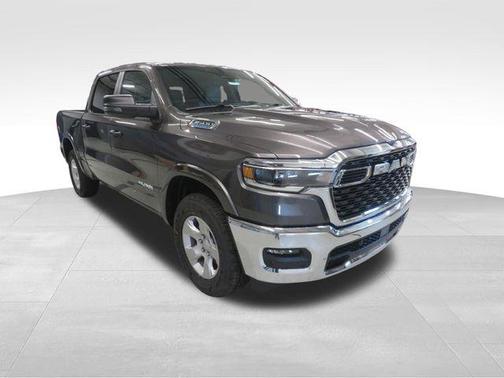 Granite Crystal Metallic Clearcoat 2026 RAM 1500 Big Horn/Lone Star