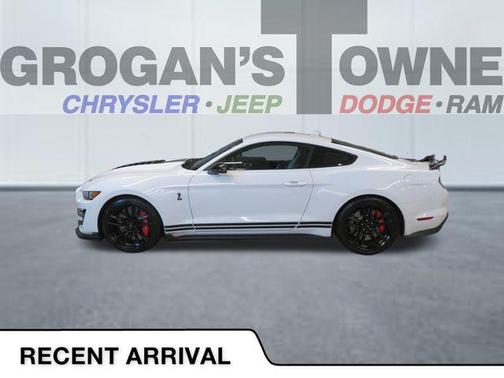 Oxford White 2021 Ford Shelby GT500 Base