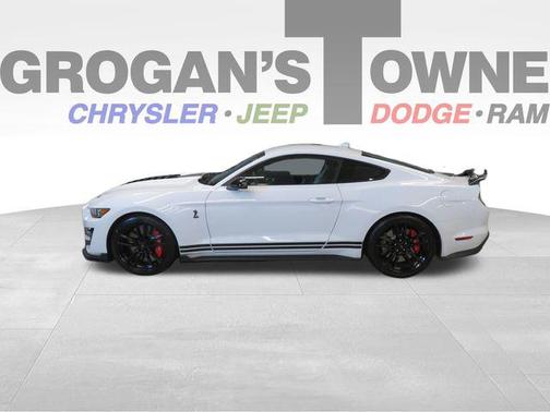 Oxford White 2021 Ford Shelby GT500 Base