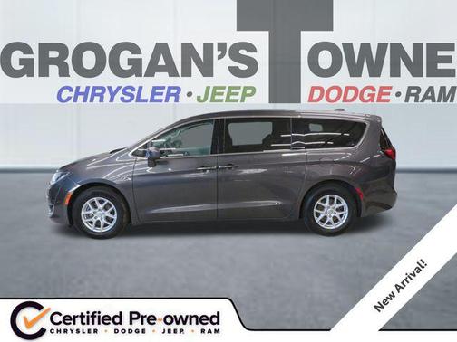 2020 Chrysler Pacifica Touring