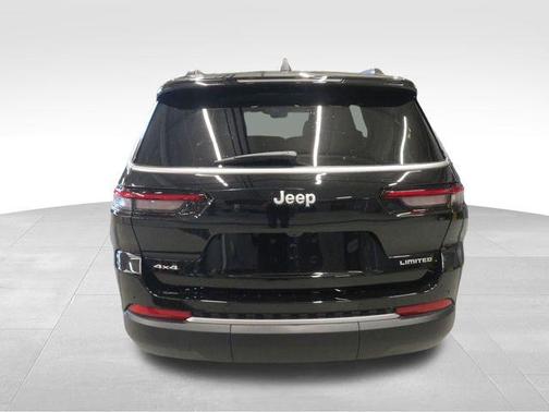 Diamond Black Crystal Pearlcoat 2026 Jeep Grand Cherokee L Limited