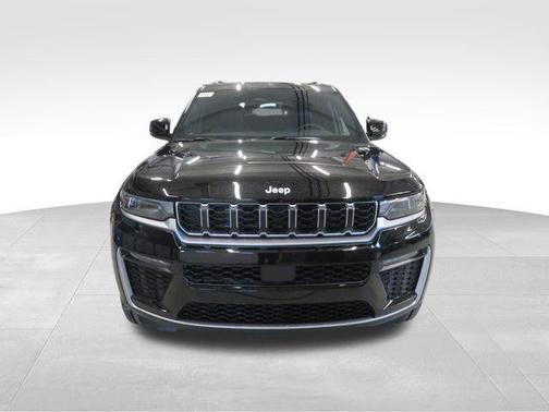 Diamond Black Crystal Pearlcoat 2026 Jeep Grand Cherokee L Limited