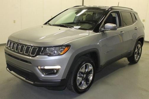 Photo 2 of 25 of 2020 Jeep Compass Limited